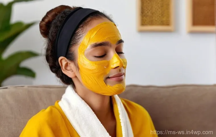 DIY 천연 스킨케어 레시피 모음 - **Prompt 2: "The Invigorating Coffee & Honey Scrub"**
    A happy, smiling Malay woman, early 30s, w...